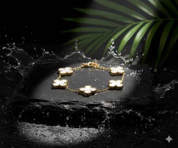 Almaha_Aura_Clover_Anti_Tarnish_Bracelet_for_Women_Stylish_|_Stainless_Steel_Bracelet_for_Woman_|_Fashion_Jewellery_for_Women_Aesthetic_Accessories_for_Girls_Chain_Bracelet_White
