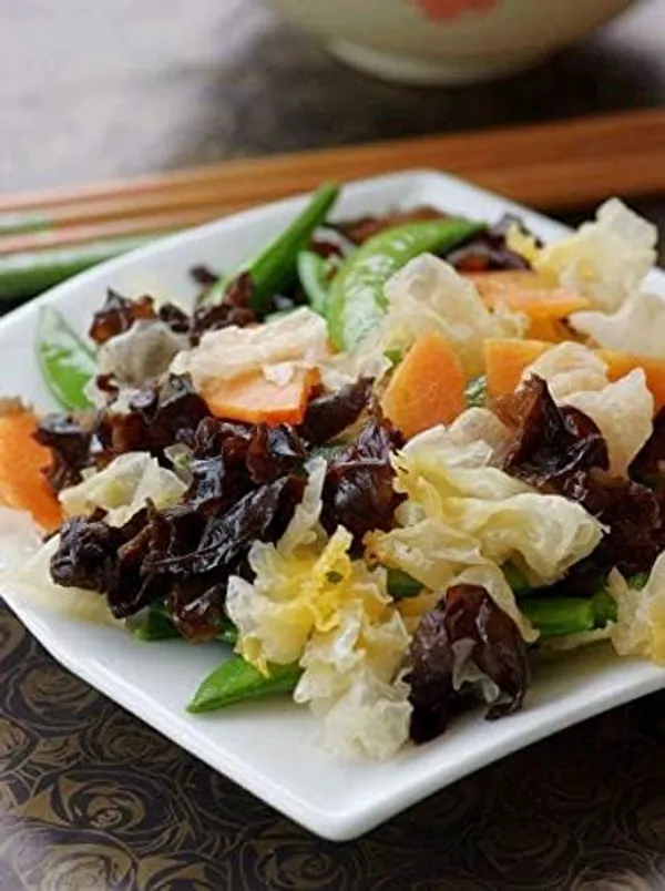 Dried_Snow_Fungus_Mushrooms,_White_Fungus_And_Healthy_Edible_Mushroom_For_Soups_And_Desserts_And_Tremella_White_Jelly_Mushroom_1_Kg_Pack_Of_1