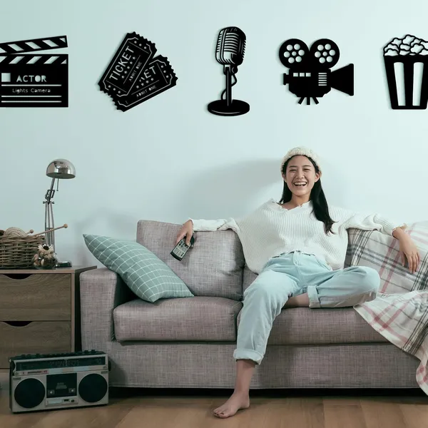 Black_5_Pieces_Media_Room_Decor_|_59L_X_47W_Cm