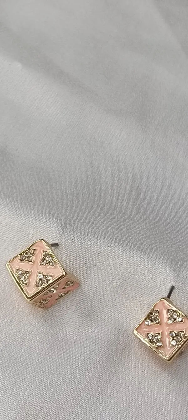 Blush_Royale_Cube_Studs_Earrings_[Variable-1]
