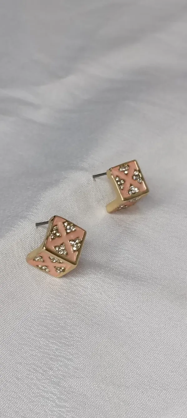 Blush_Royale_Cube_Studs_Earrings_[Variable-1]