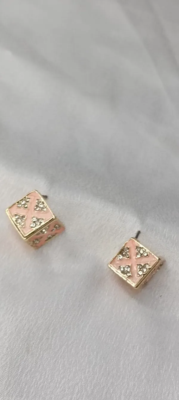 Blush_Royale_Cube_Studs_Earrings_[Variable-1]
