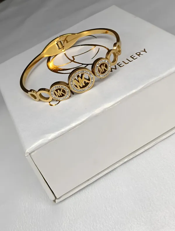 Golden_MK_Elegance_Bracelet