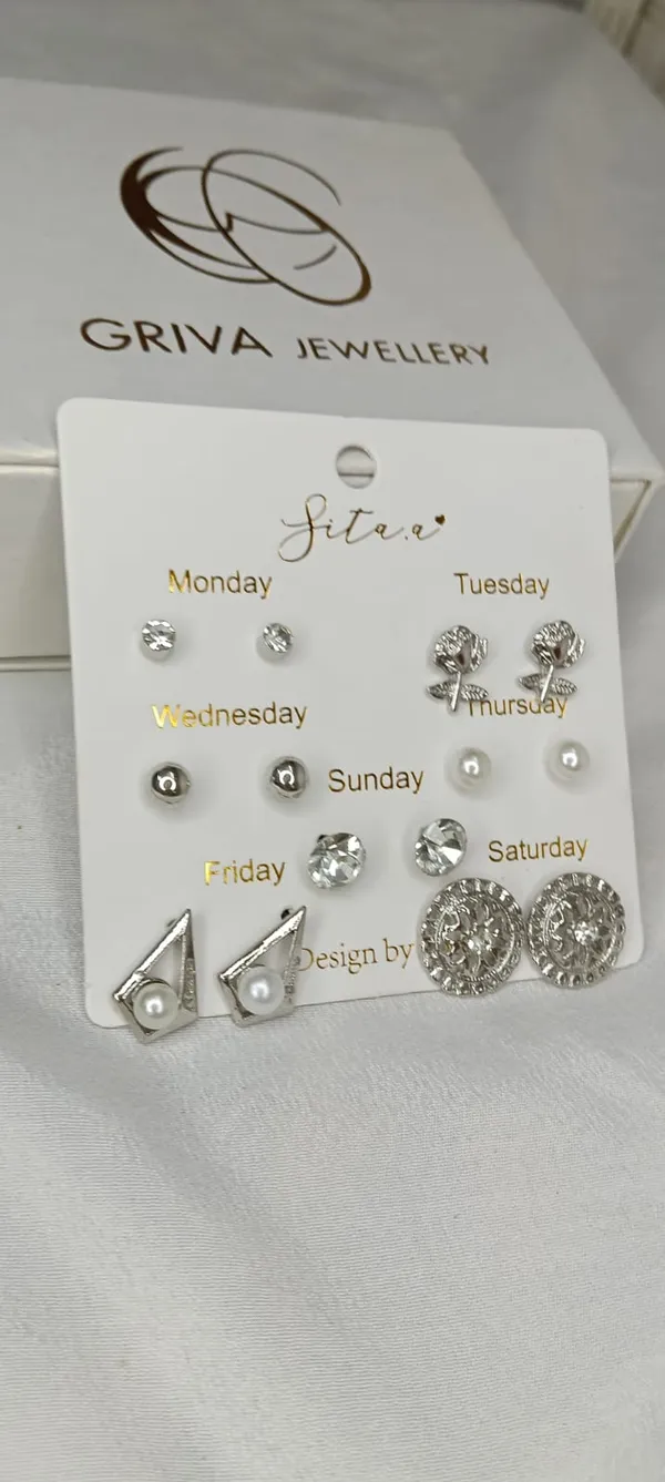 Griva_7_Sets_Of_Earrings