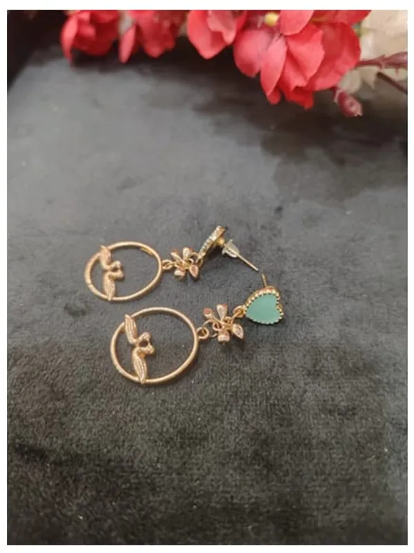 Chic_Floral_Hoop_Earrings