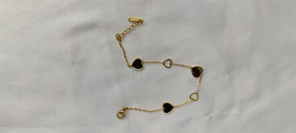 Eternal_Hearts_Charm_Bracelet