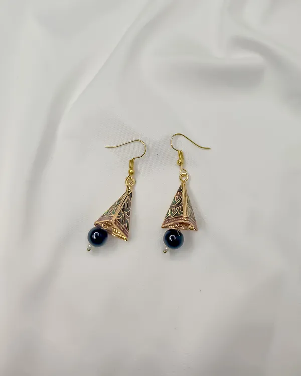 Golden_Pyramid_Drop_Earrings______________(Variable-2)