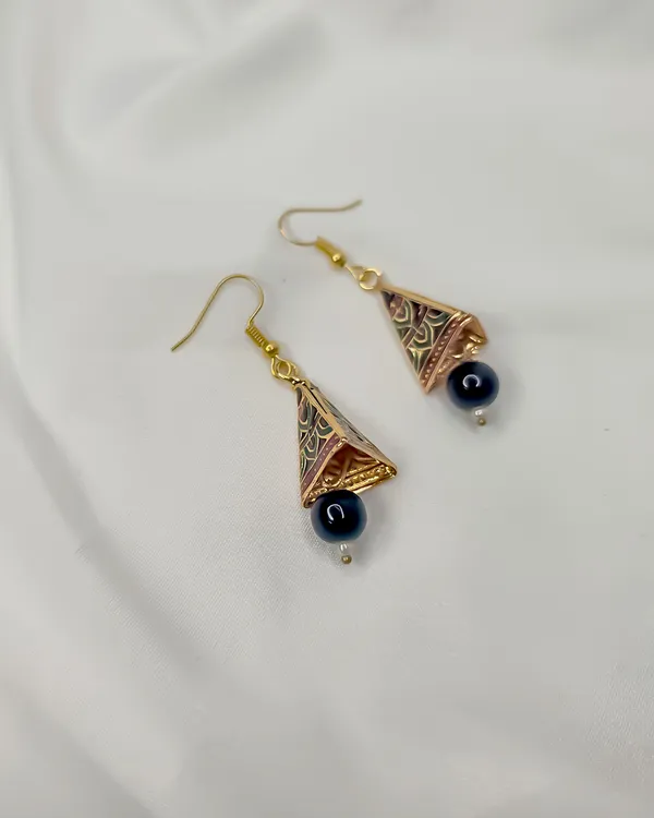 Golden_Pyramid_Drop_Earrings______________(Variable-2)