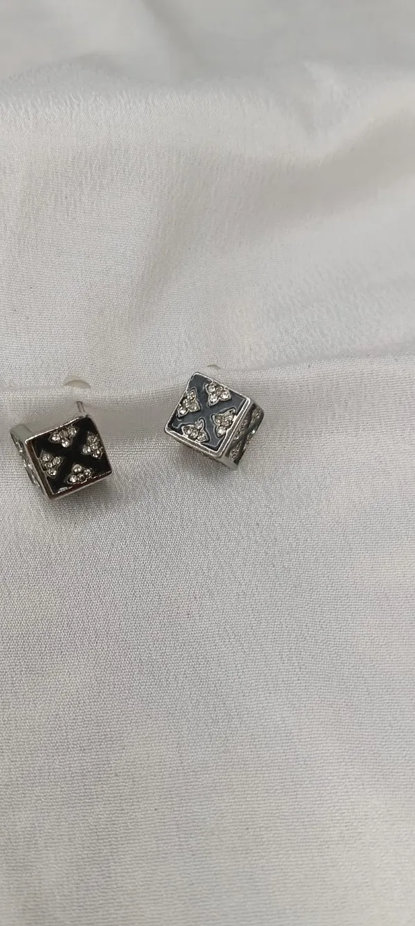 Blush_Royale_Cube_Studs_Earrings___[Variable-2]
