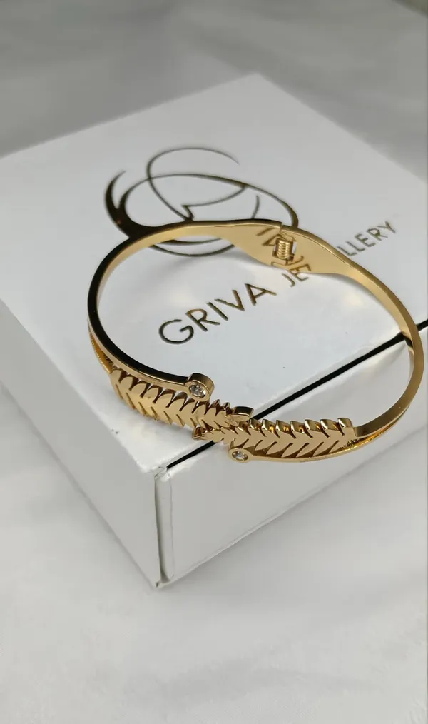 Leaf_Luxe_Charm_Bracelet