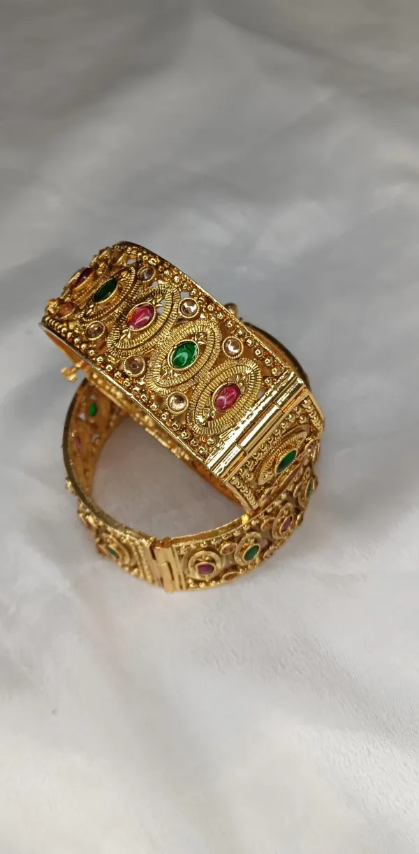Rajwada_Meenakari_Kangan