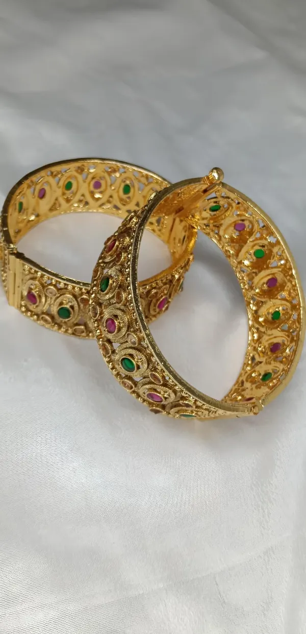 Rajwada_Meenakari_Kangan