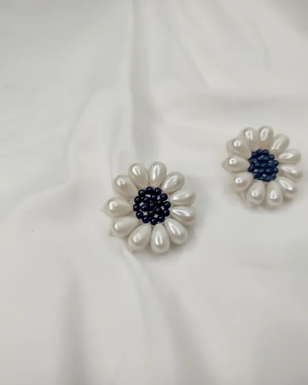 Pearl_Blossom_Stud_Earrings