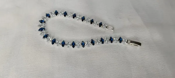 Royal_Blue_Spark_Bracelet_(Variable-1)