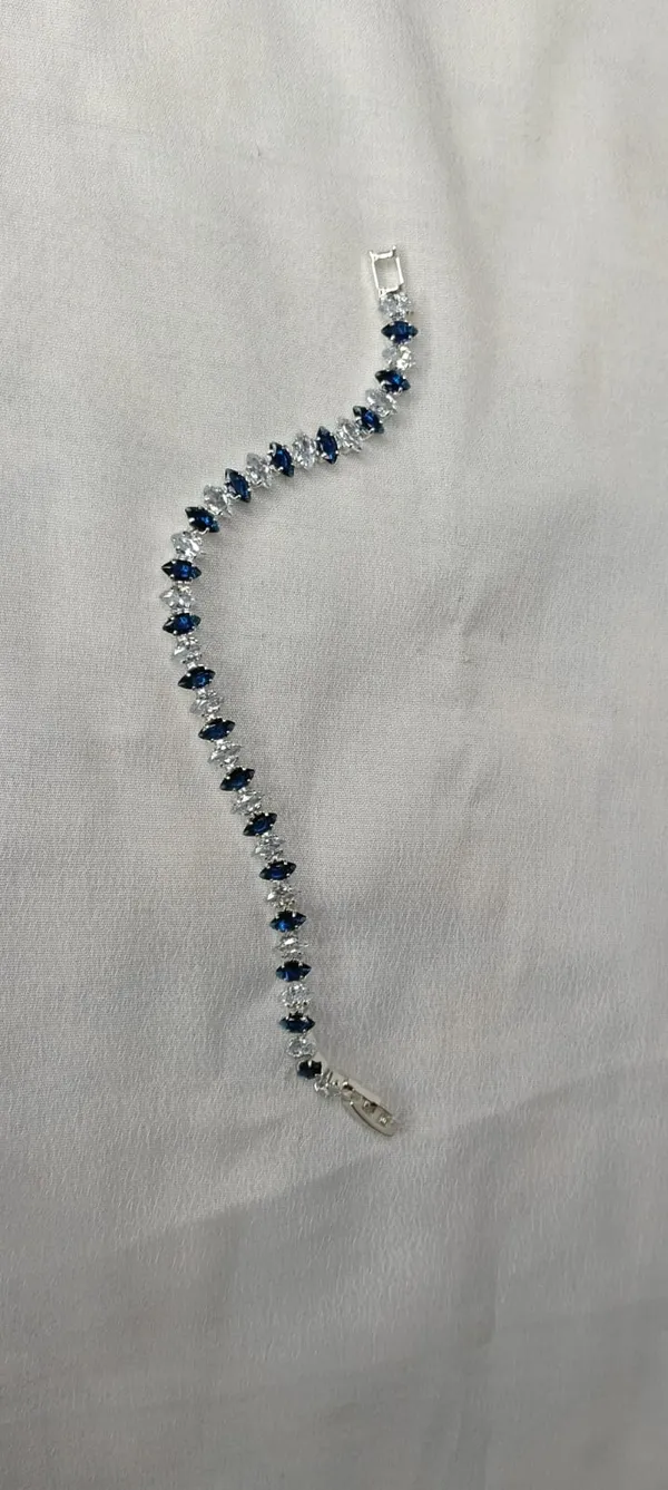 Royal_Blue_Spark_Bracelet_(Variable-1)