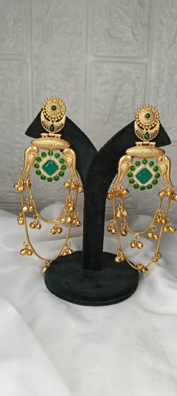 Sheesh-e-Gulmarg_Drops_Earrings_[Variable-1]