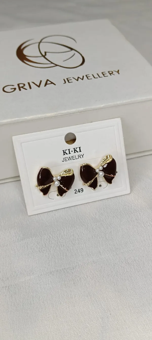 Choco_Pearl_Bow_Studs_Earrings_[Variable-1]