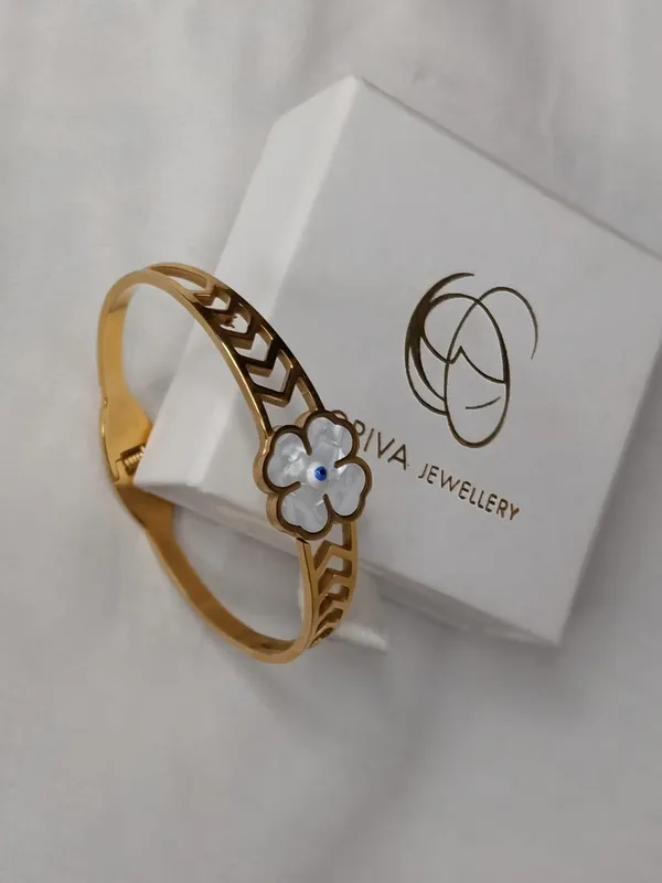 Blossom_Glow_Bracelet