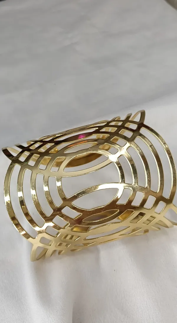 Golden_Orbit_Cuff_Bracelet