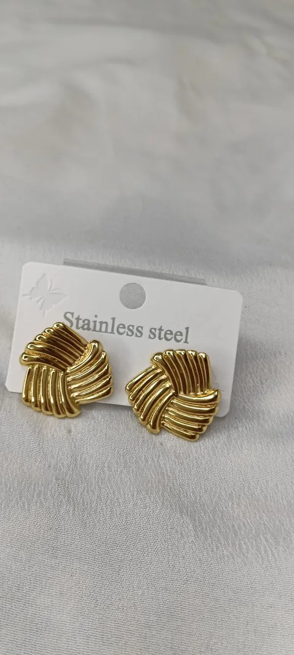 Golden_Knot_Classics_Earrings