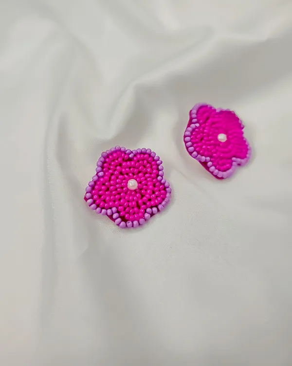 Pink_Beaded_Flower_Earrings