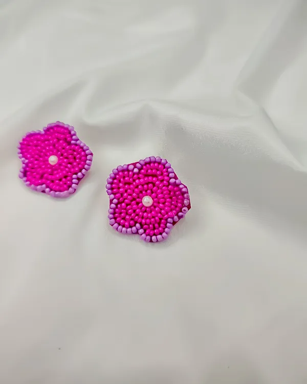 Pink_Beaded_Flower_Earrings