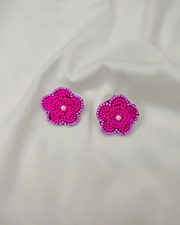 Pink_Beaded_Flower_Earrings
