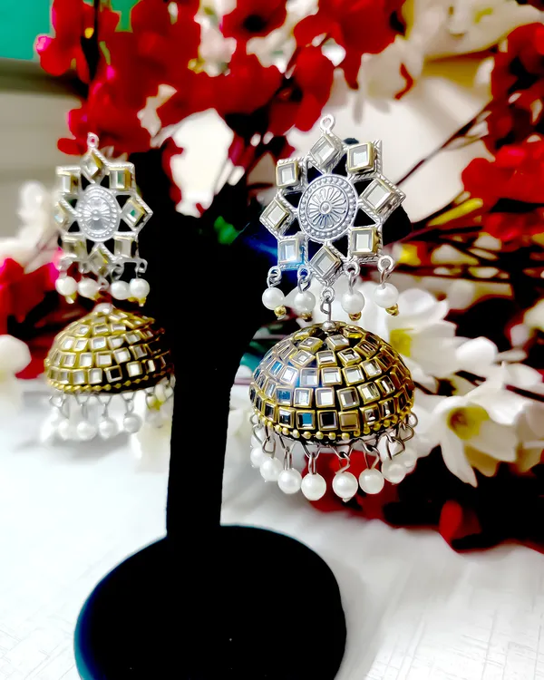 Golden_Grace_Jhumkis_Earrings