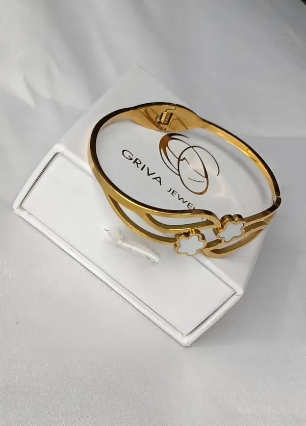 Floral_Glow_Bracelet