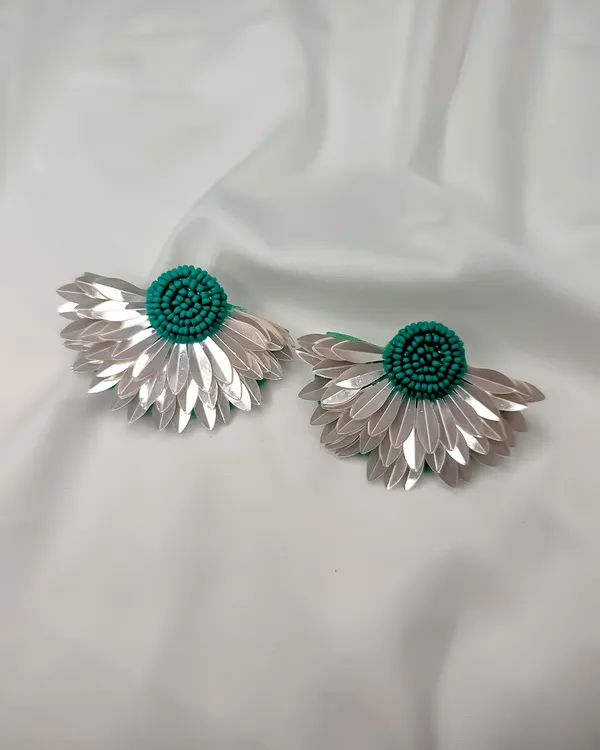 Green_&_Silver_Bloom_Handmade_Earrings__(Variable-2)