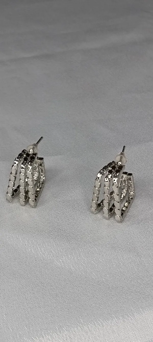 Silver_Prism_Studs_Earrings_[Variable-1]
