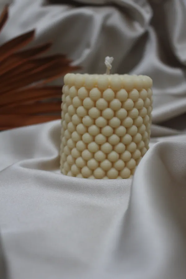 Buy_Pearl_Cylinder_Candle_Online_India_|_Lavender_Scented_Handmade_Luxury_Candle_|_Mishri_Misthi_Blessing_Candles