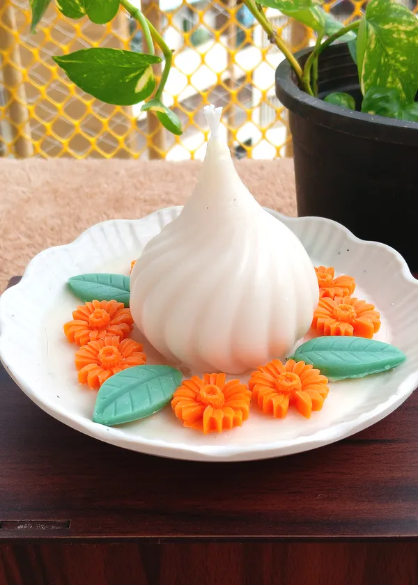 Buy_Bappa_Blessings_Modak_Candle_Online_India_|_Handmade_Floral_Soy_Wax_Candle_|_Mishri_Misthi_Blessing_Candles