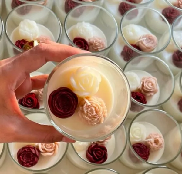 Multicolor_Rose_Blossom_Jar_Wax_Eco-Friendly_Candle