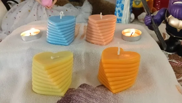 Buy_Twisted_Heart_Candle_Online_India_|_Rose_Scented_Handmade_Romantic_Candle_Gift_|_Mishri_Misthi_Blessing_Candles