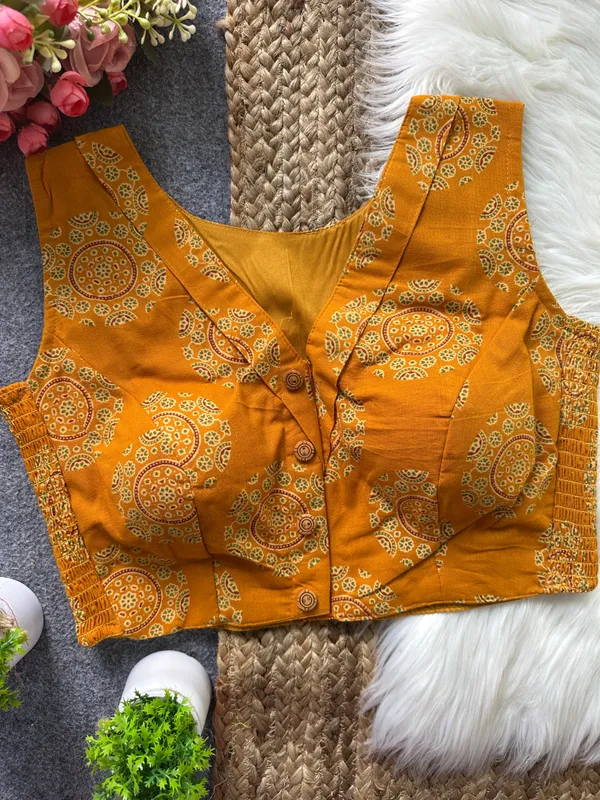 Patterned_Collared_Crop_Top_blouse