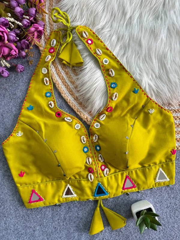 A_blouse_made_to_twirl,_sparkle,_and_stand_out_this_Navratri!
