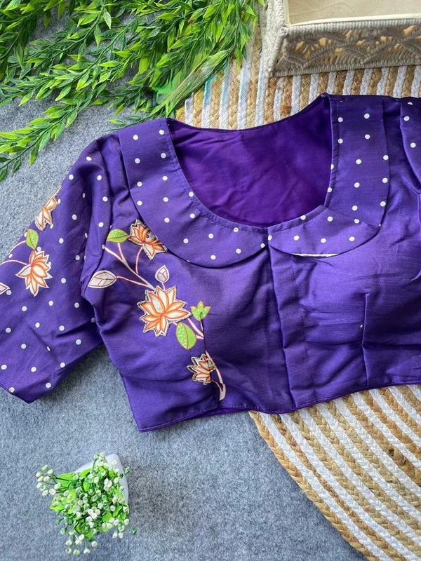 A_statement_blouse_with_soulful_traditional_detailing
