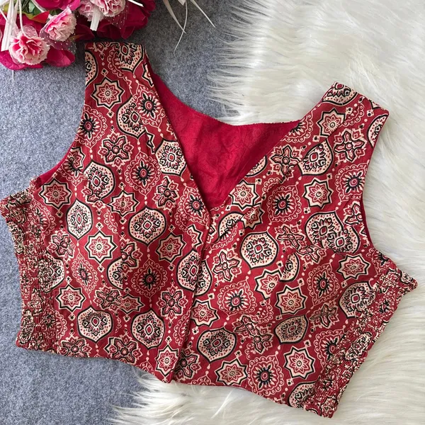 Ajrakh_Print_Flexi_Fit_Sleeveless_Blouse