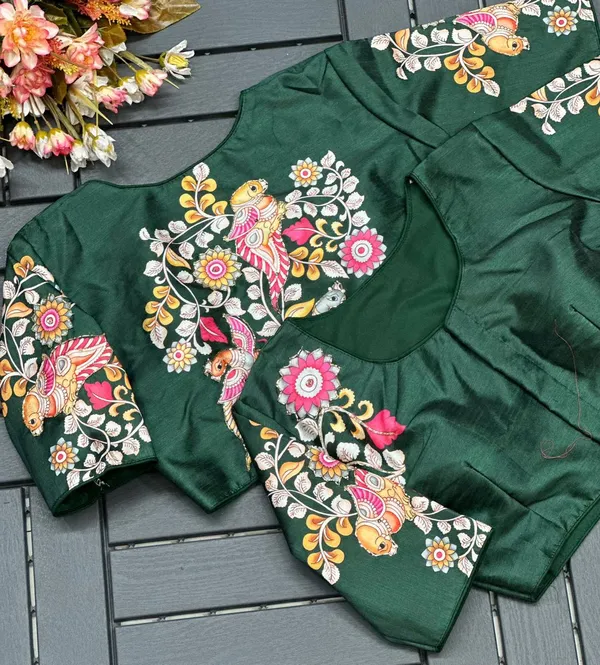 Boutique-Style_Floral_Parrot_Blouse