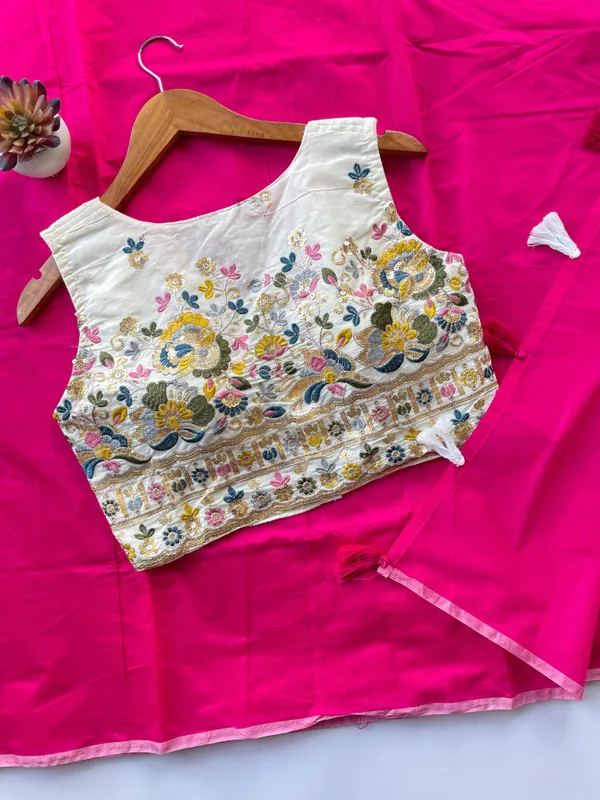 Chanderi_saree_with_floral_embroidery_blouse.