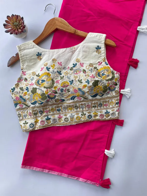 Chanderi_saree_with_floral_embroidery_blouse.