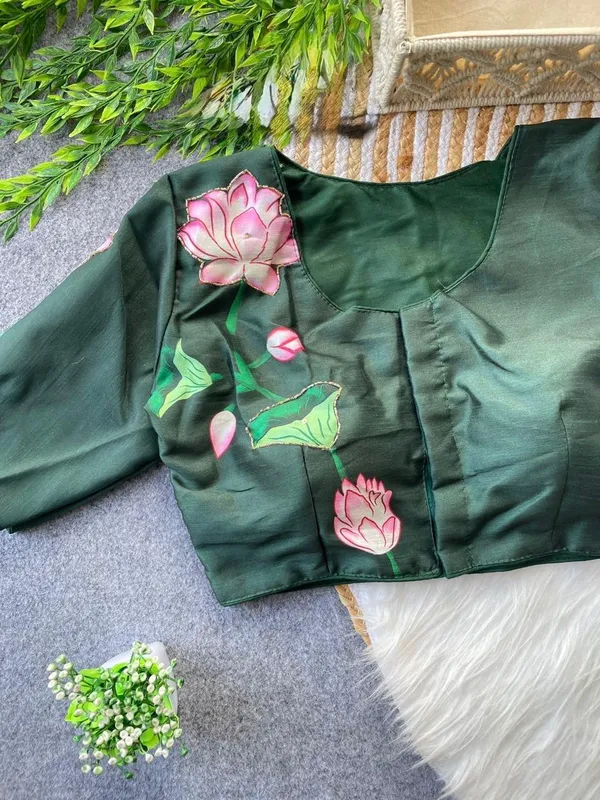 Designer_Ethnic_Blouse_with_Floral_Artwork