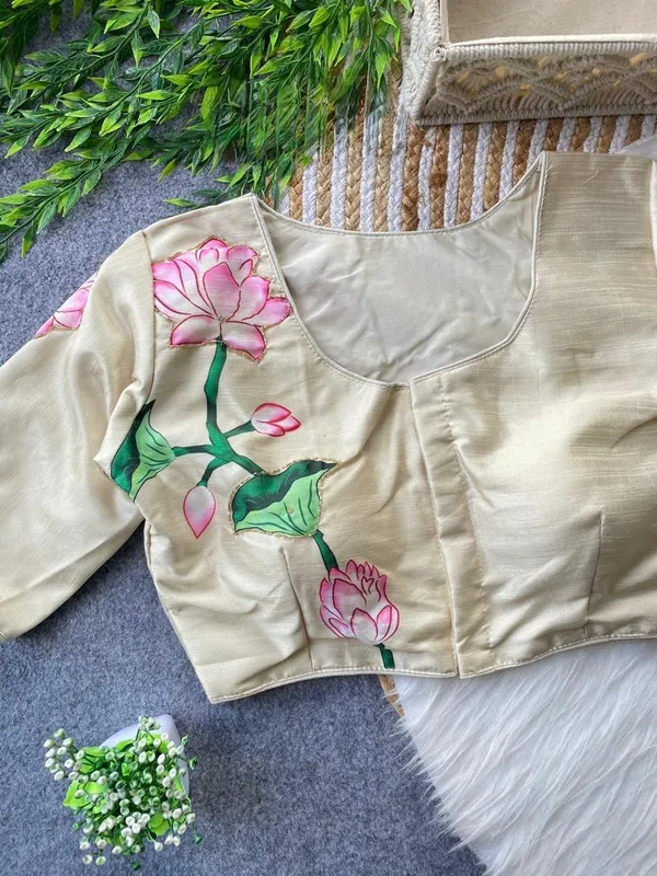 Designer_Ethnic_Blouse_with_Floral_Artwork