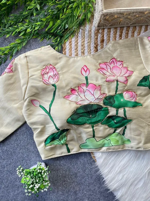 Designer_Ethnic_Blouse_with_Floral_Artwork