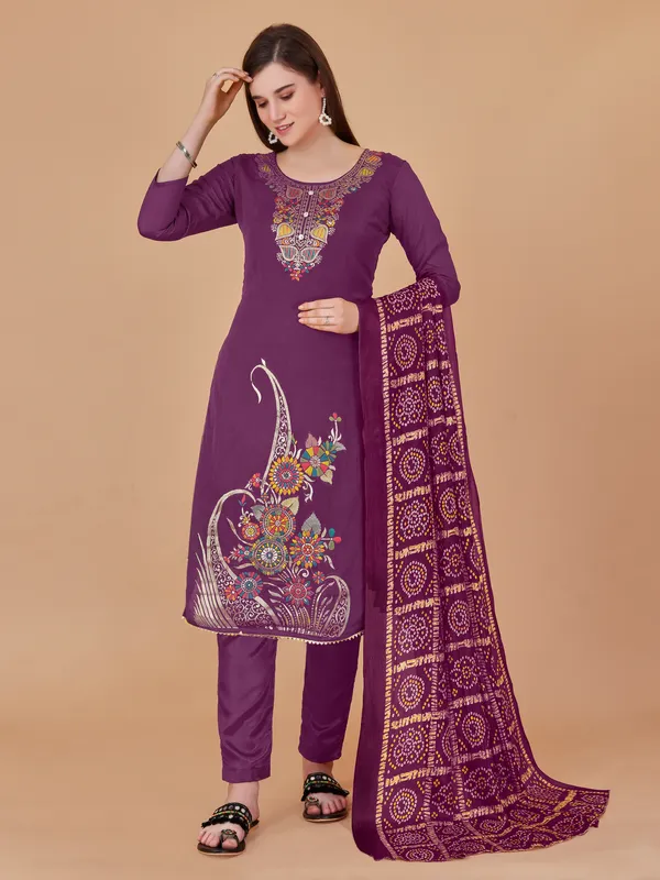Designer_Ethnic_Suit_Fabric_Set_with_Thread_Embroidery_and_Bandhej_Dupatta