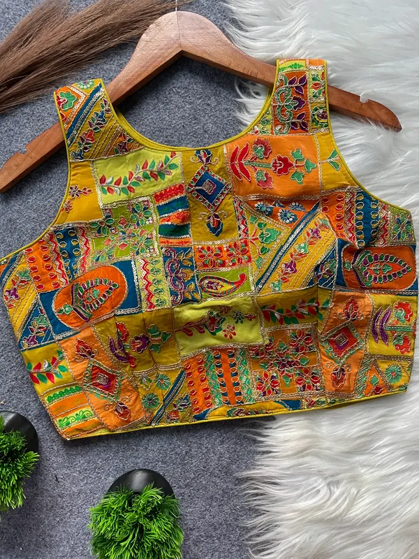 Elegant_Ethnic_Blouse_Collection