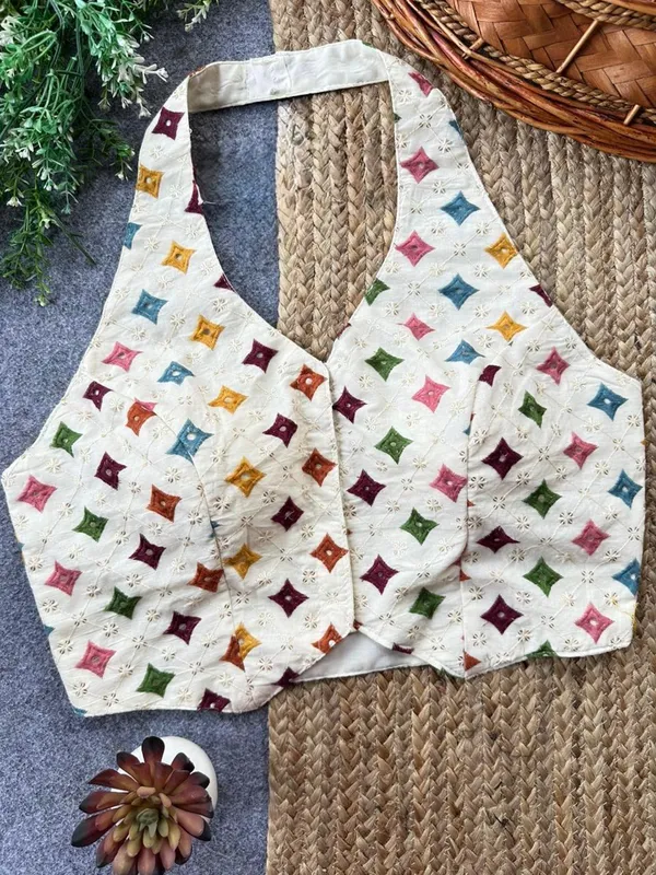 Elegant_Halter_Neck_Blouse