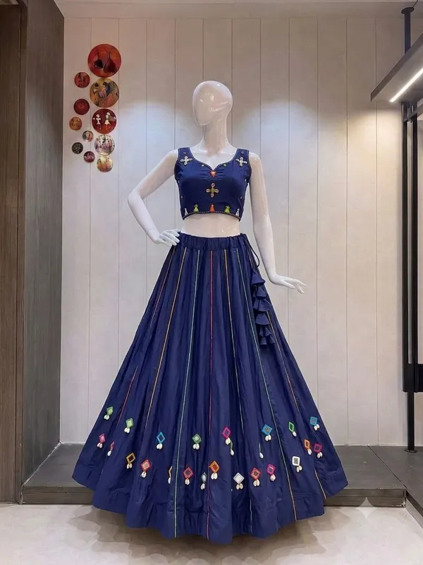 Ethnic_Lehenga_Choli_with_Mirror_Detailing_For_Navratri