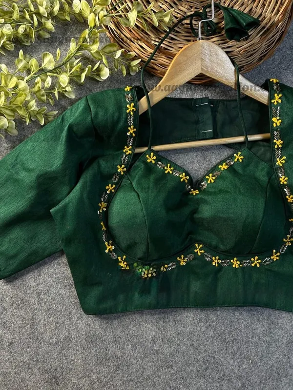 Evaluate_Halter_Neck_Heavy_Banglori_Handcrafted_Work_from_Front_And_Back_of_the_blouse_